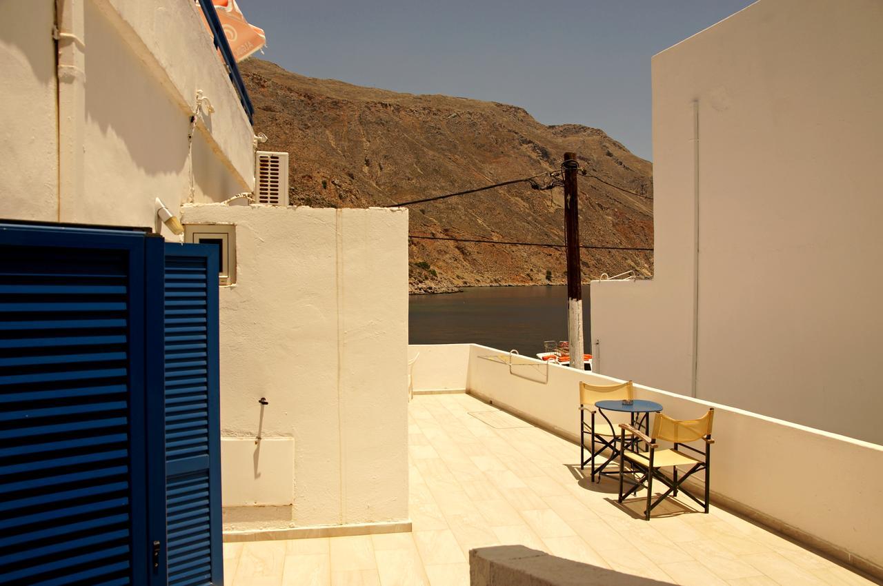 Madares Hotel Loutro Eksteriør billede