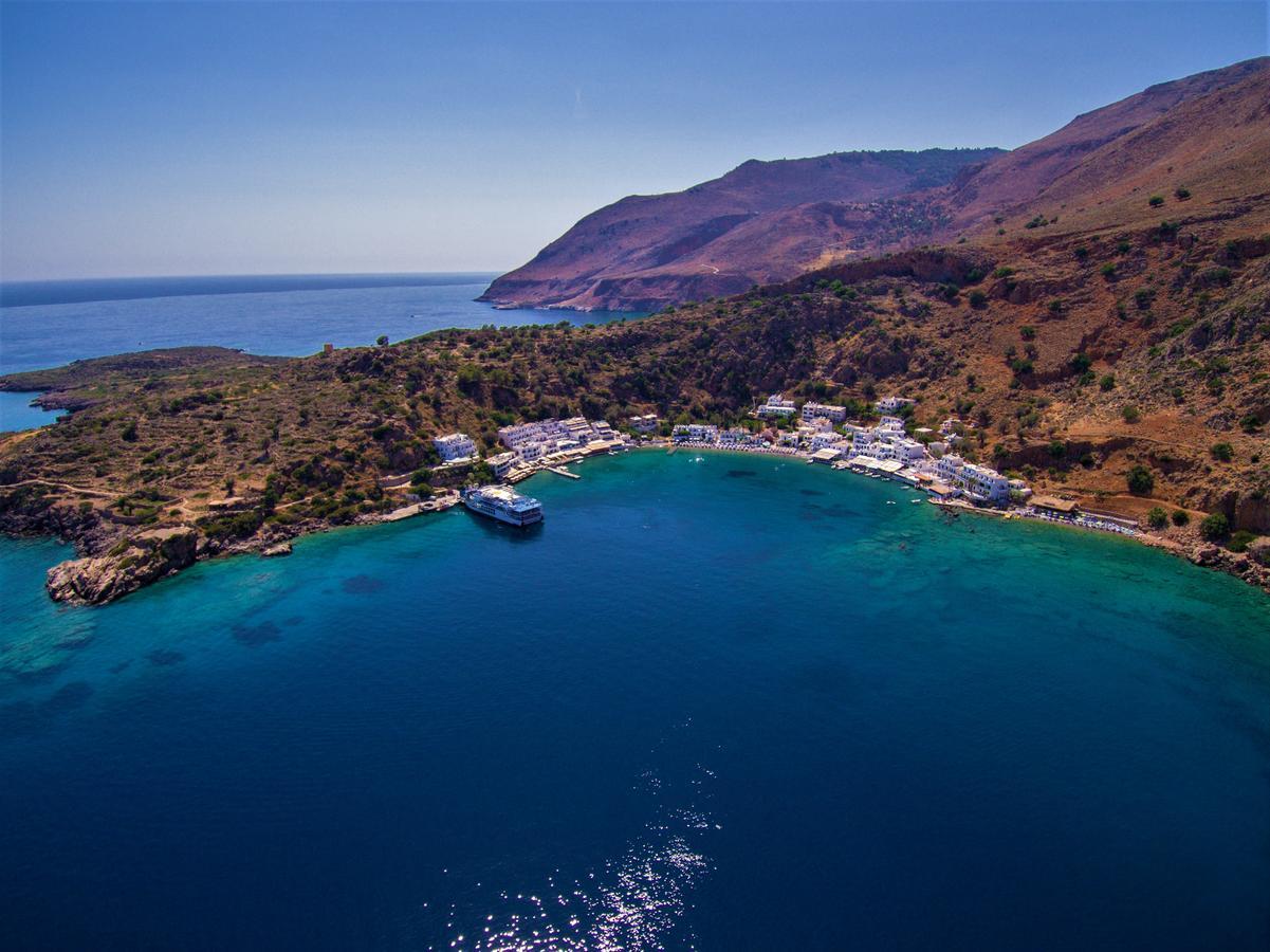 Madares Hotel Loutro Eksteriør billede