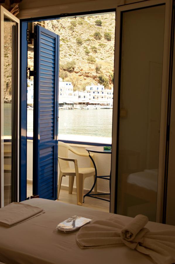 Madares Hotel Loutro Eksteriør billede