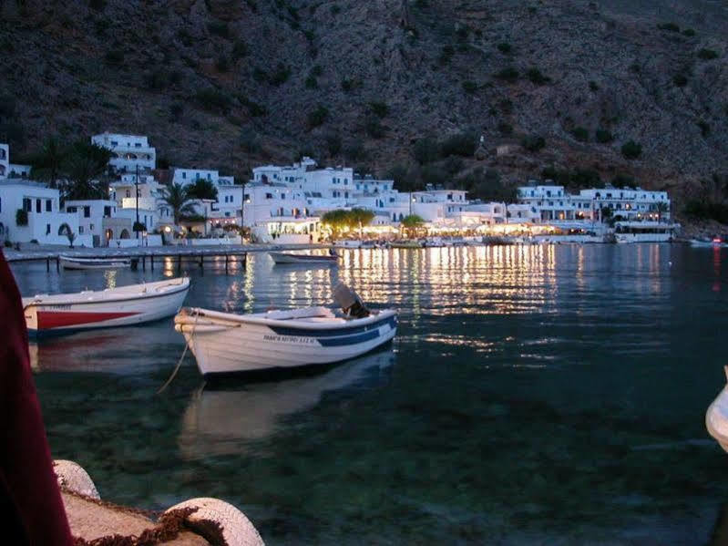 Madares Hotel Loutro Eksteriør billede